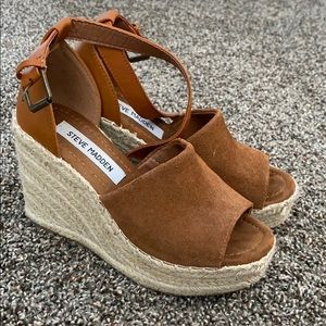 Steve Madden jaylen cognac wedges